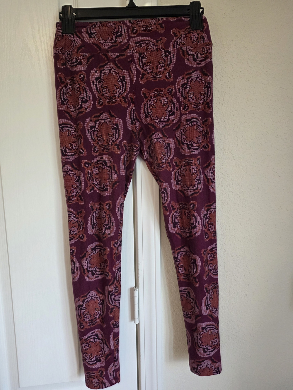 Lularoe Ladies Tiger Leggings